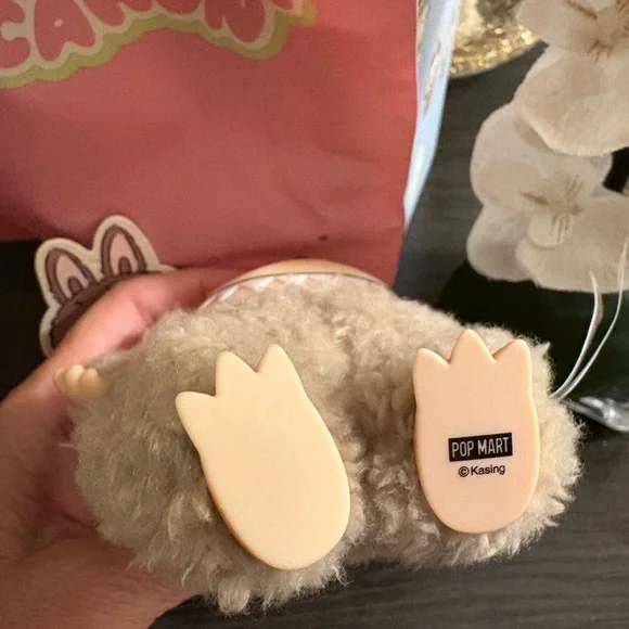 Authentic Labubu Exciting Macaron Toffee - Picture 3 of 10